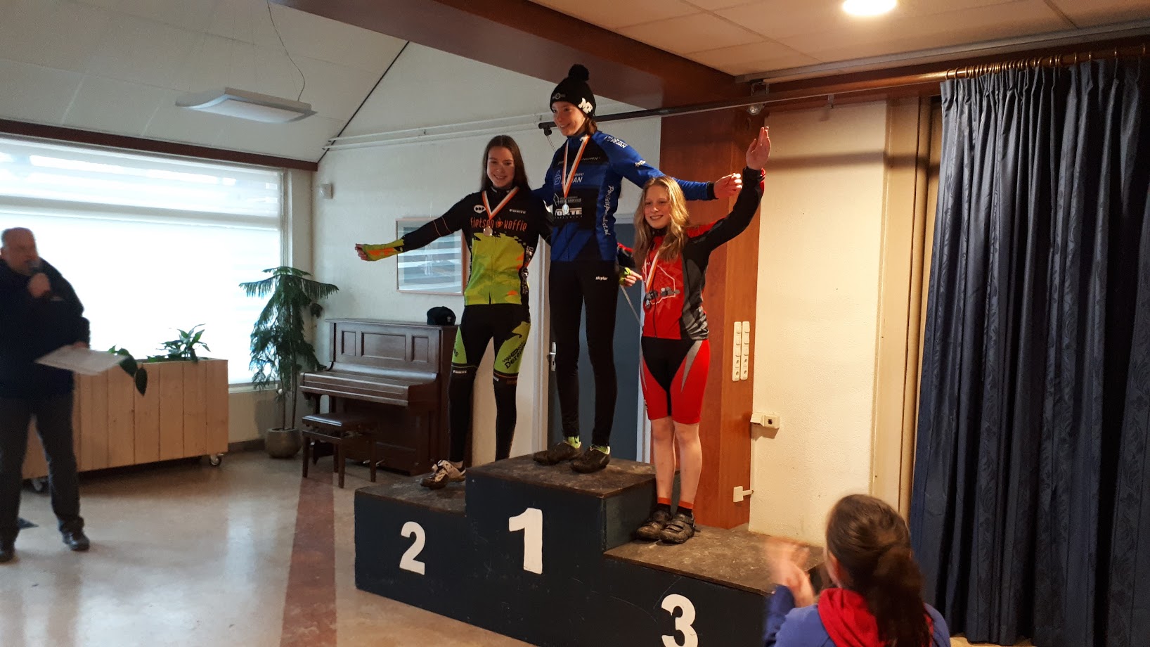 gaby podium