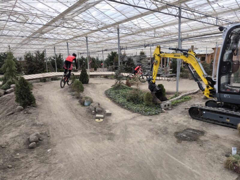 MTB Havelte bezoekt Indoor Mountainbike Almere